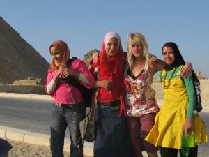 20081025-Hilde-meets-cairo-and-artists-6