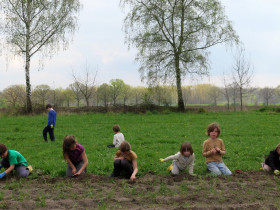 20220414-tuinwerk-blije-bijendag-HF-45