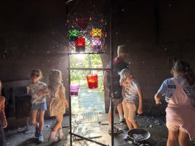 Muziek-en-dans-in-de-Klanktank-Het-Netepaleis-kampjes-foto-Hilde-Frateur-4