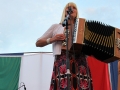 00011-Festa-dell-indepenza-Italia-Hilde-Frateur-con-Calicanto-1