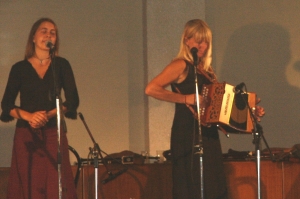 0004-Amazone-en-Eric-Montbel-Italia-Aosta-H-en-eric-5.jpgBIJ-AFFICHE-det-3